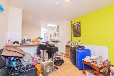 6 bed house, Hubert Road, Selly Park, Birmingham, B296EP - Image 2