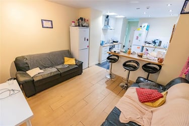 6 bed house, Heeley Road, Selly Park, Birmingham, B296EL - Image 2