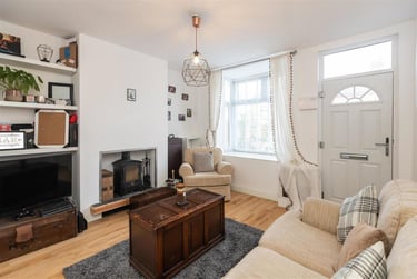 2 bed house, Reservoir Road, Selly Park, Birmingham, B296ST - Image 2