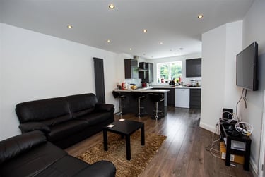 4 bed house, Quinton Road, Harborne, Birmingham, B170PG - Image 1