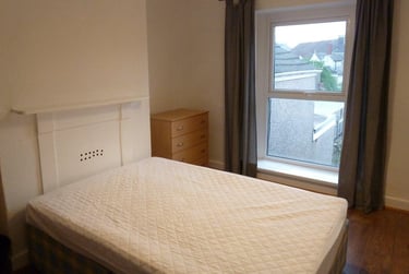 4 bed house, Argyle Street, Sandfields, Swansea, SA13TA - Image 9