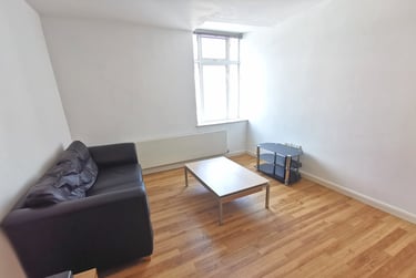 1 bed studio, The Kingsway, Portland House, City Centre, Swansea, SA15HN - Image 5