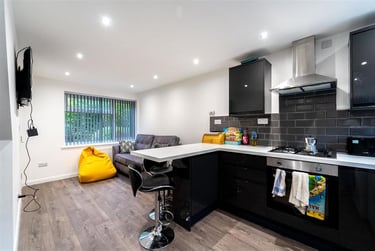 5 bed house, Roman Way, Selly Park, Birmingham, B152SJ - Image 3