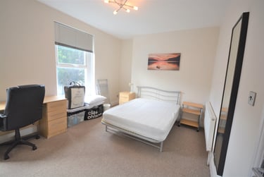 4 bed house, St Helens Avenue, Brynmill, Swansea, SA14NQ - Image 5