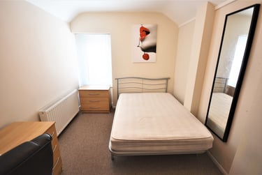 4 bed house, St Helens Avenue, Brynmill, Swansea, SA14NQ - Image 7