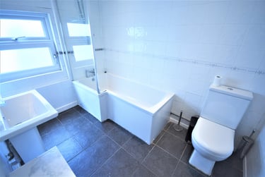 4 bed house, St Helens Avenue, Brynmill, Swansea, SA14NQ - Image 8
