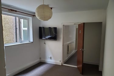 7 bed house, King Edwards Road, Brynmill, Swansea, SA14LW - Image 13