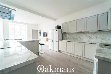6 bed house, Selly Hill Road, Selly Park, Birmingham, B297DL - Image 2