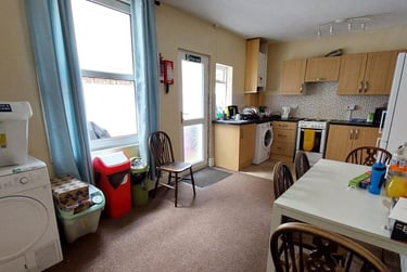4 bed house, Hazel Road, Uplands, Swansea, SA20LX - Image 2