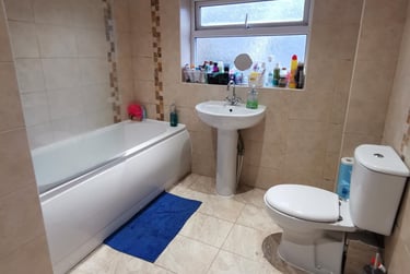 3 bed house, Rodney Street, Sandfields, Swansea, SA13UE - Image 4