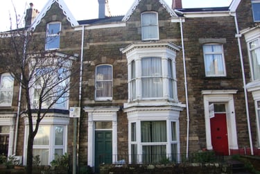 2 bed flat, St Albans Road, Brynmill, Swansea, SA20BP - Image 1