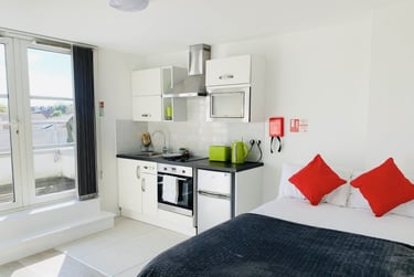 1 bed house, Watkin Road, City Centre, Leicester, LE27HY - Image 3