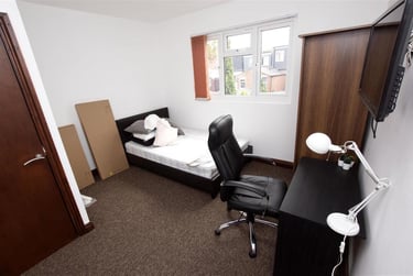 5 bed house, Holly Grove, Hubert Road, Selly Park, Birmingham, B296EQ - Image 8