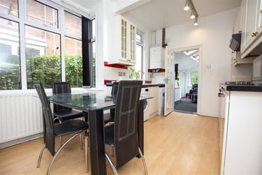 6 bed flat, Ribblesdale Road, Stirchley, Birmingham, B302YS - Image 3