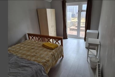 4 bed house, Rhondda Street, Mount Pleasant, Swansea, SA16ER - Image 8