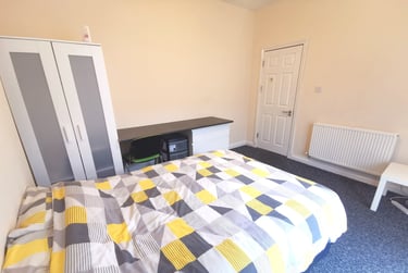 5 bed house, Henrietta Street, City Centre, Swansea, SA14HN - Image 5