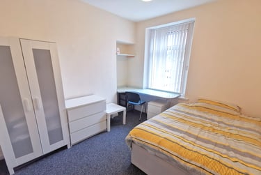 5 bed house, Henrietta Street, City Centre, Swansea, SA14HN - Image 6