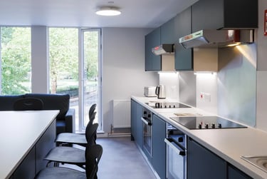 7 Bed En-Suite - Image 2