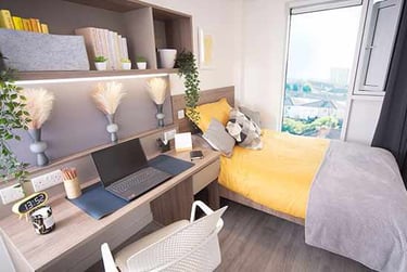 Riverside En-suite Room Floors 3-4 - Image 1