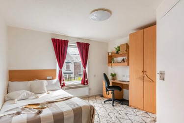 Classic En Suite at Bramall Court, Alderson Road North, City Centre, Sheffield, S24UF - Image 1