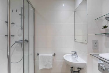 Bronze Studio at Arbury Court, 173 Kingston Road, New Malden, Kingston, KT33SS - Image 6
