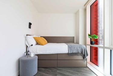 Platinum Studio at Arbury Court, 173 Kingston Road, New Malden, Kingston, KT33SS - Image 1