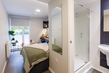 10 Bed En-Suite Plus - Image 1