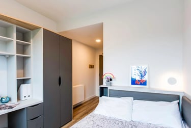 Standard En Suite - Image 1