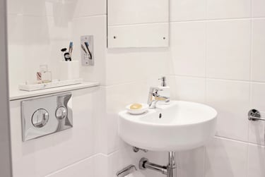 Studio Silver Deluxe at Lace Market Studios, 7 Belward Street, City Centre, Nottingham, NG11LB - Image 5