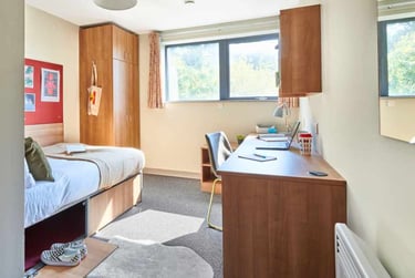 Ensuite Classic at The Northfield, New North Road, St Davids, Exeter, EX44FB - Image 3