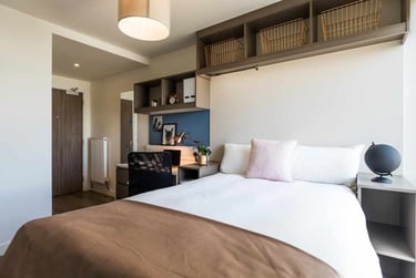 Bronze Ensuite at Arbury Court, 173 Kingston Road, New Malden, Kingston, KT33SS - Image 3