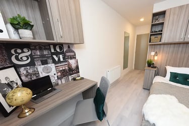 Classic Room in 2 Bed - Image 2