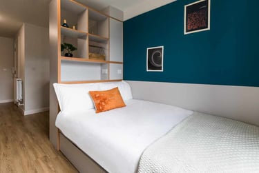 Bronze Studio at Stoneworks, 1A Gladstone Place, City Centre, Brighton, BN23DL - Image 1