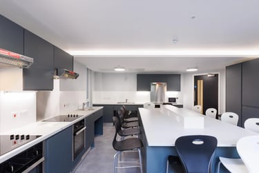 11 Bed En-Suite - Image 3