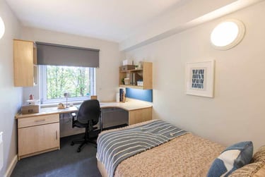5 Bed Classic En-suite at Charlotte Court, Charlotte Road, Heeley, Sheffield, S24EQ - Image 1