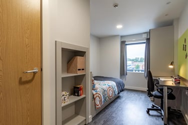 Premium En Suite - Image 4