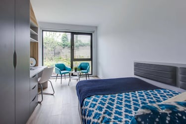 Premium Plus En Suite - Image 1