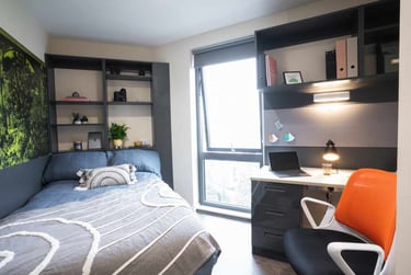 8 Bed Premium En-suite - Image 1
