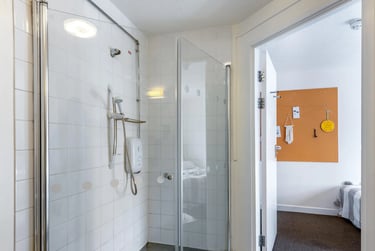 Classic En Suite at Bramall Court, Alderson Road North, City Centre, Sheffield, S24UF - Image 2