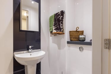 12 Bed En-Suite - Image 4