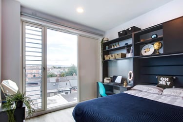 Classic En Suite - Image 2