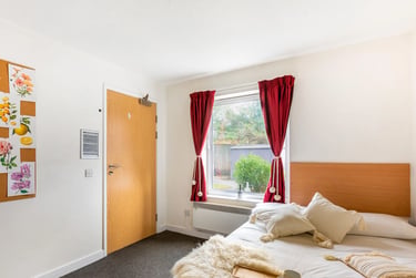 Classic Room - 4 Bed Shared House at Bramall Court, Alderson Road North, City Centre, Sheffield, S24UF - Image 2