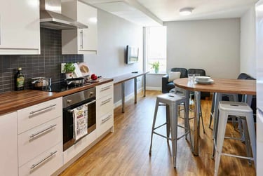 Flat Four Bedroom at The Mews, Glanville Road, Iffley, Oxford, OX42SY - Image 8