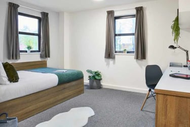 Ensuite Premium at Sky Blue Point, West Street, Far Gosford, Coventry, CV15EE - Image 1