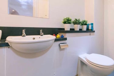 Apartment Classic 3 Bed at Pavilion Court, 1-54 Station Road West, Canterbury, CT28FE - Image 4