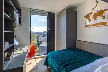 Premium En Suite - Image 2