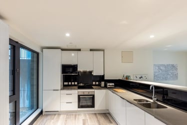 Standard Ensuite - Image 4