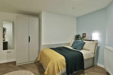 Diamond Ensuite at Brigg Point, Gas Lane, City Centre, Bristol, BS20SF - Image 1