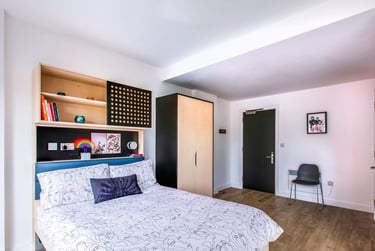 Deluxe En Suite - Image 1