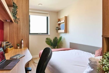 Ensuite Bronze at 17a Christchurch Road, 17a Christchurch Road, City Centre, Bournemouth, BH13LF - Image 3